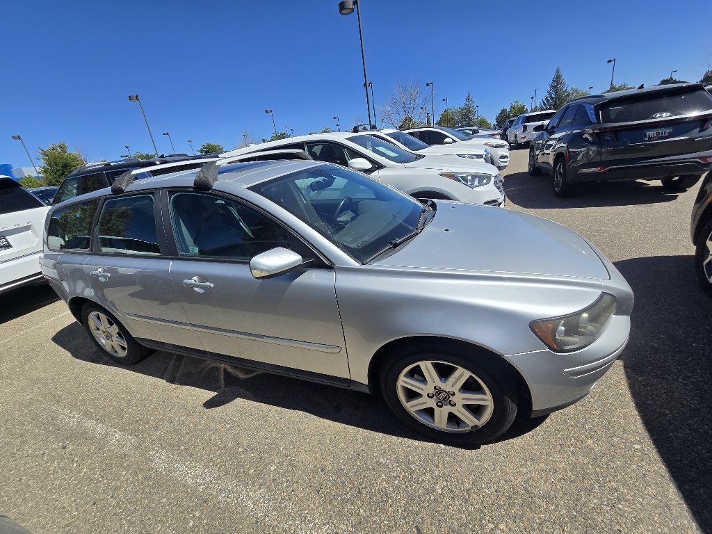 Used 2006 Silver Volvo 2.4i image 6