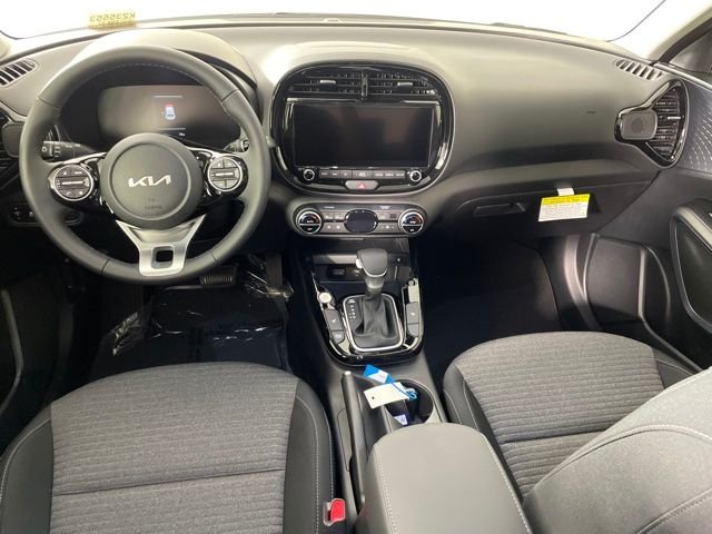 Used 2023 White Kia EX image 34
