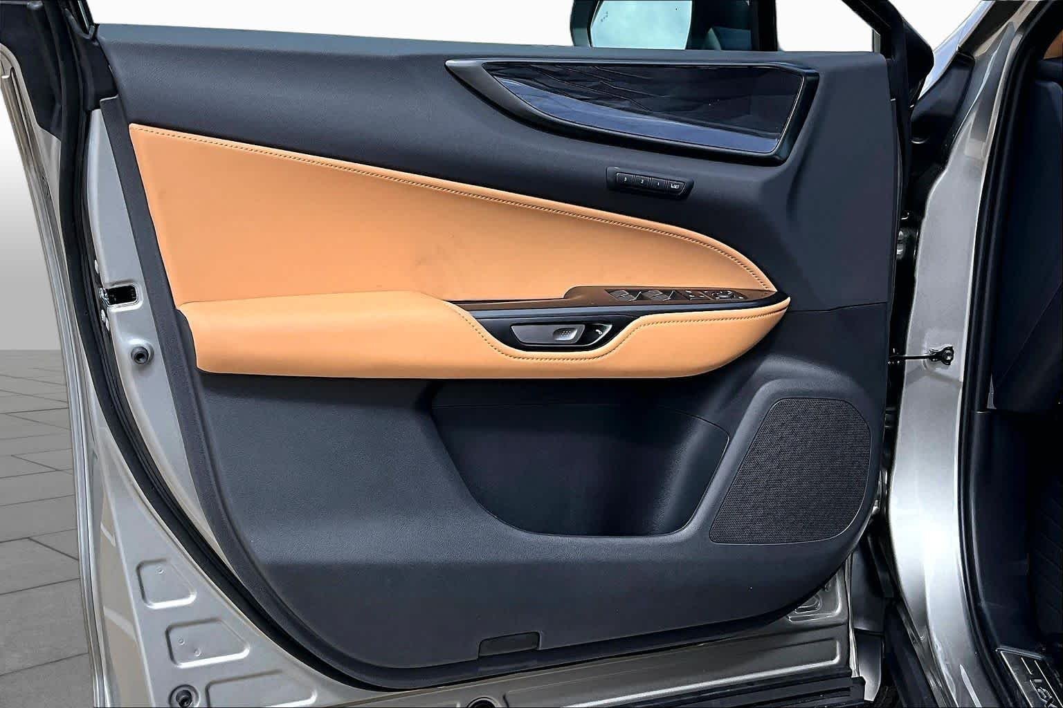 New 2026 Atomic Silver Lexus PREMIUM image 10