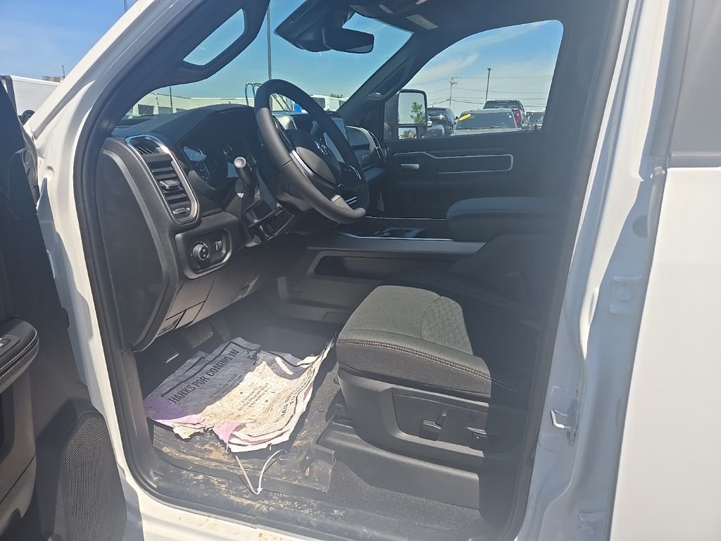 2026 RAM 2500 Big Horn - Photo 16