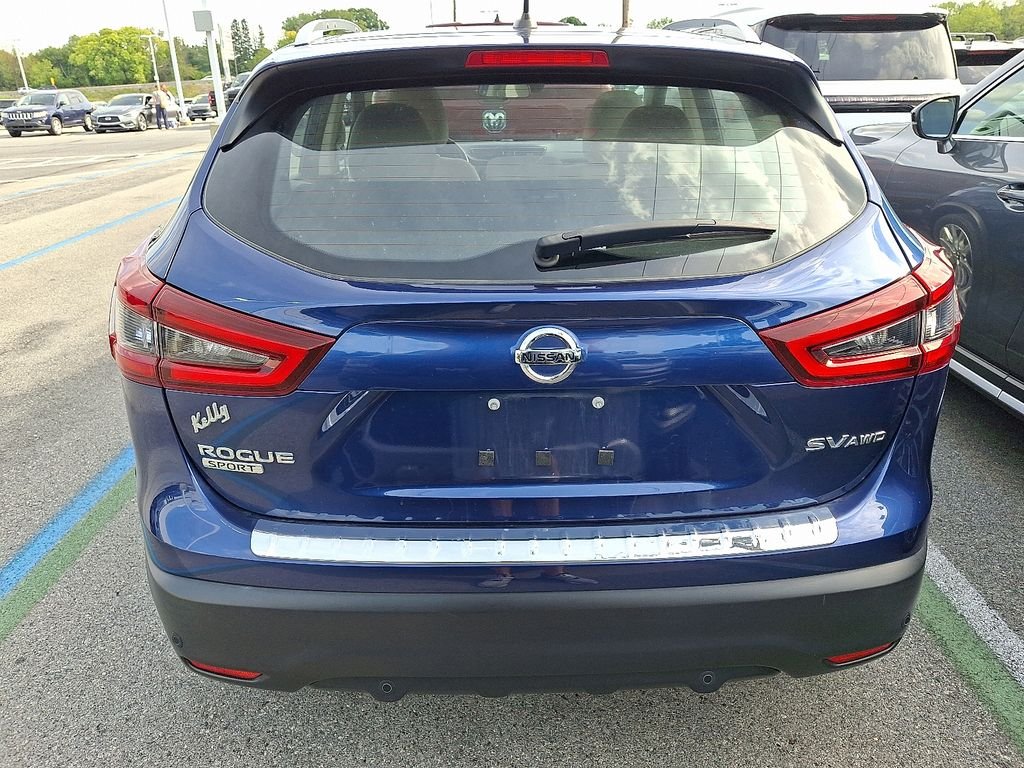 Used 2021 Blue Nissan SV image 5
