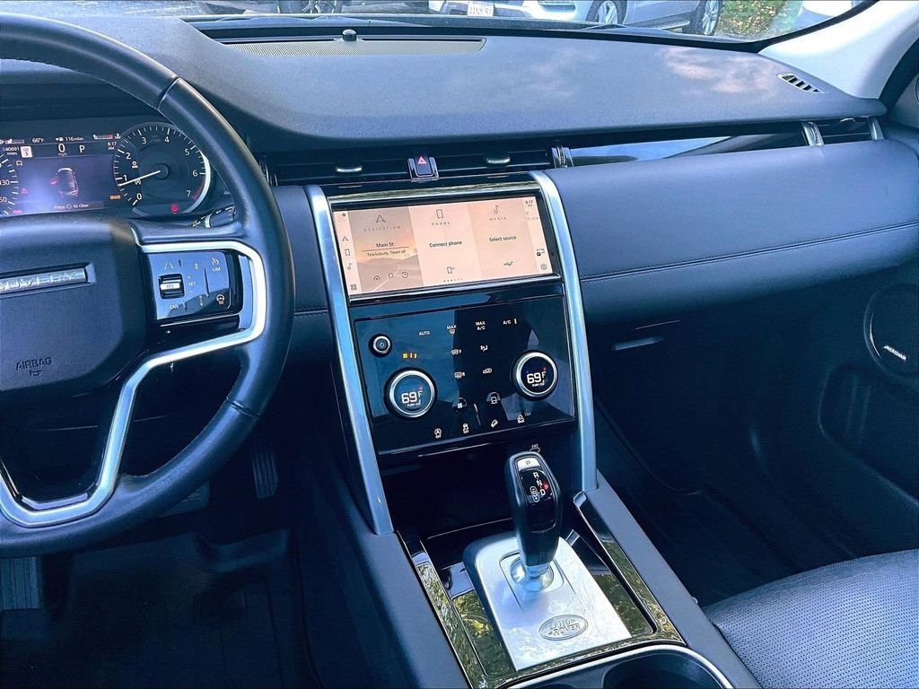 Used 2023 White Land Rover S image 17