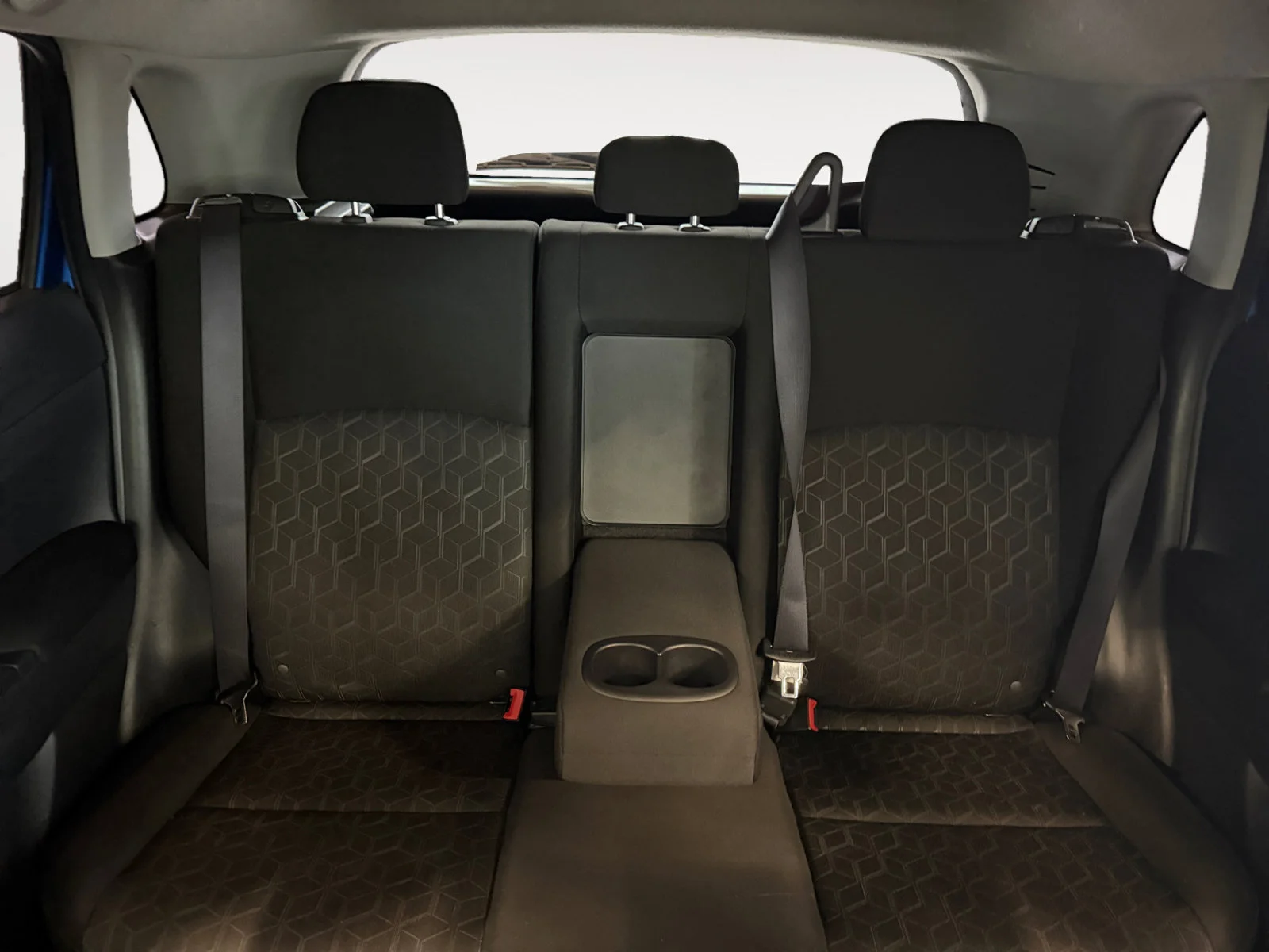 Used 2021 Octane Blue Metallic Mitsubishi LE image 24