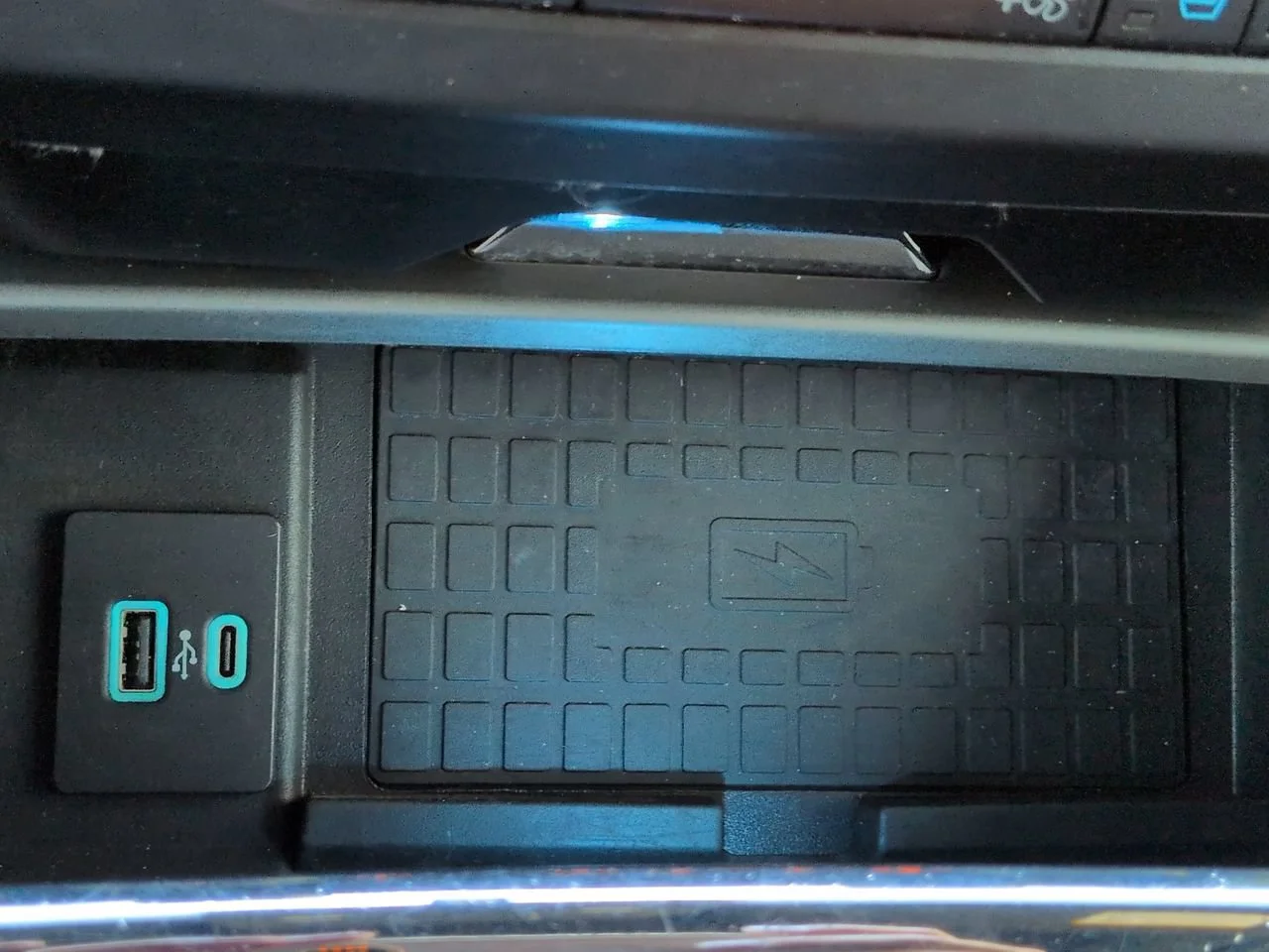 Used 2021 Black Metallic Ford XLT image 22