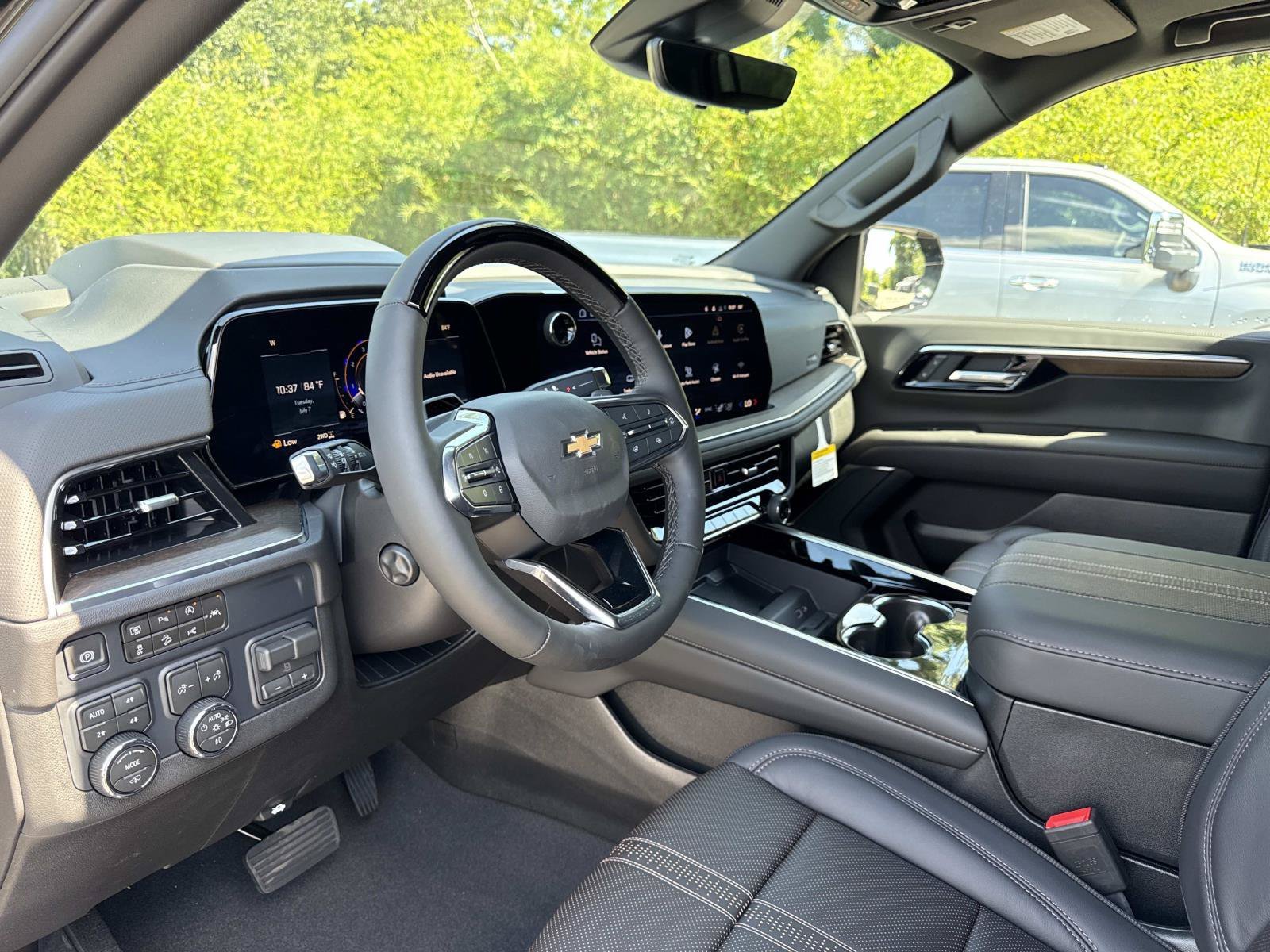 2026 Chevrolet Suburban High Country - Photo 22