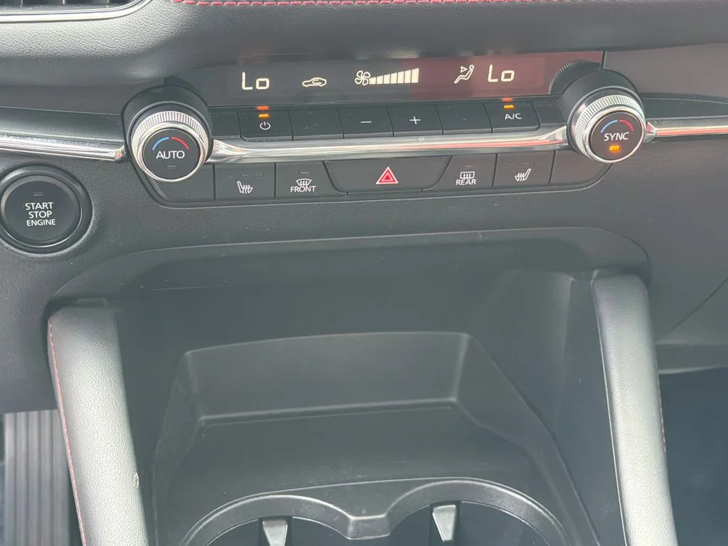 2023 Mazda Mazda3 Carbon Edition - Photo 29