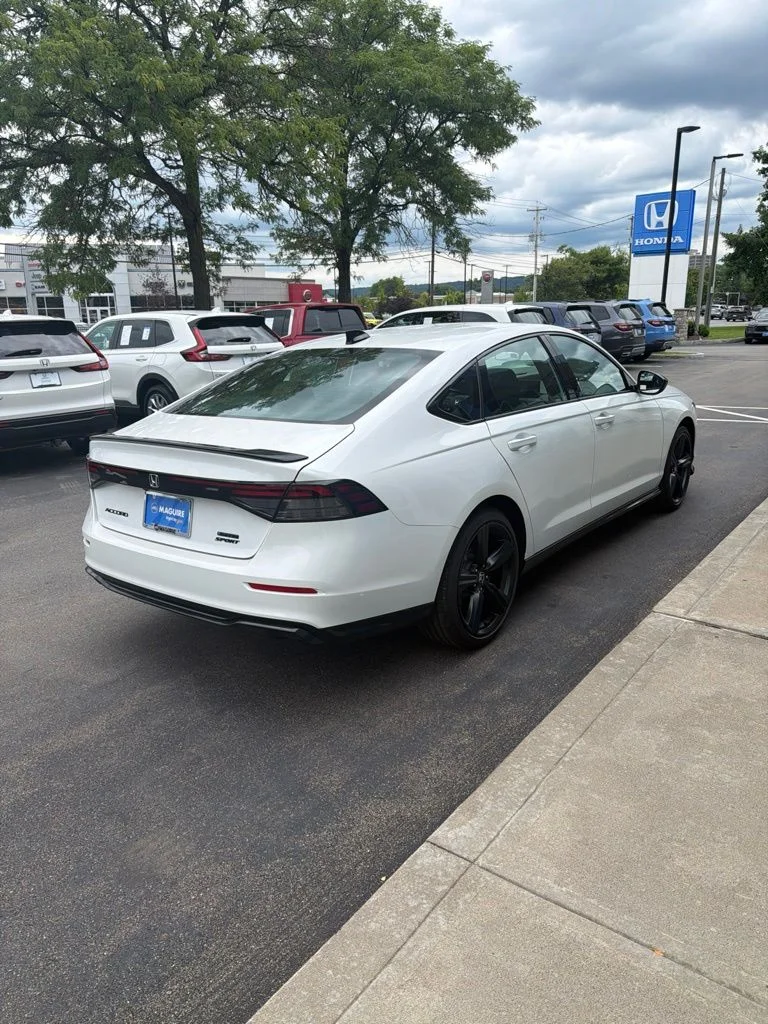 New 2026 Platinum White Pearl Honda Sport-L Hybrid image 5