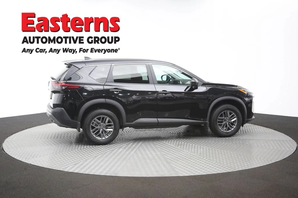 Used 2023 Black Nissan S image 38