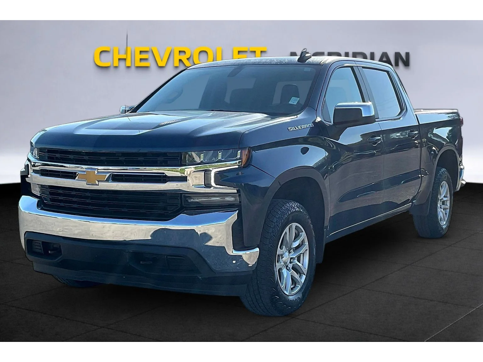 Used 2022 Northsky Blue Metallic Chevrolet LT image 9