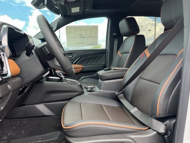 2026 GMC Canyon AT4 - Photo 14