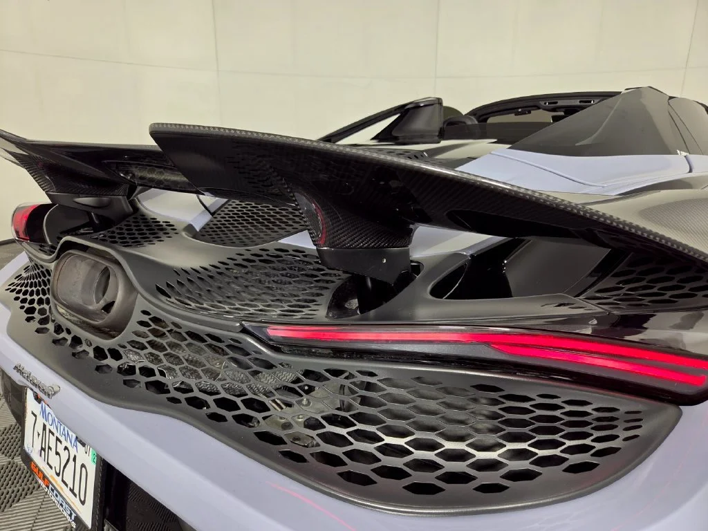 Used 2024 Ceramic Gray McLaren SPIDER image 27