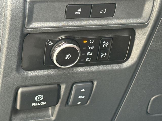 Used 2024 Silver Ford Limited image 24