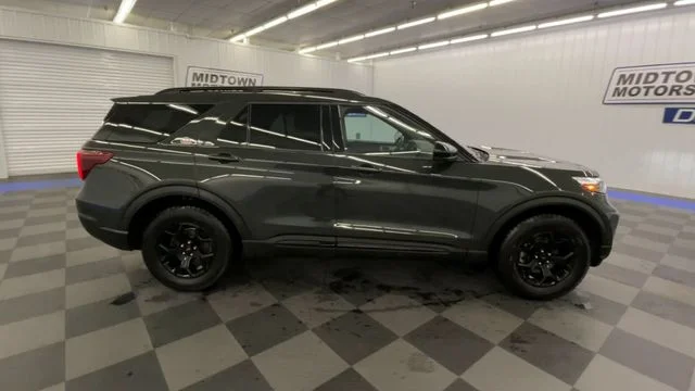 Used 2023 Forged Green Metallic Ford Timberline image 9