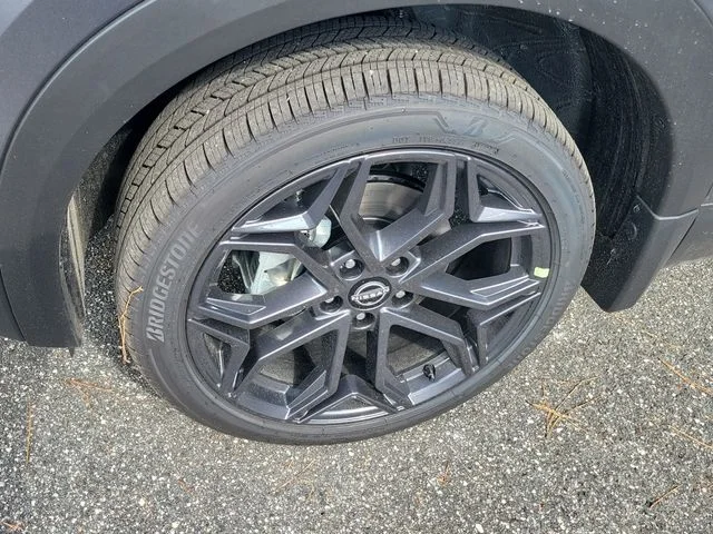 New 2026 Gun Metallic Nissan SR image 5
