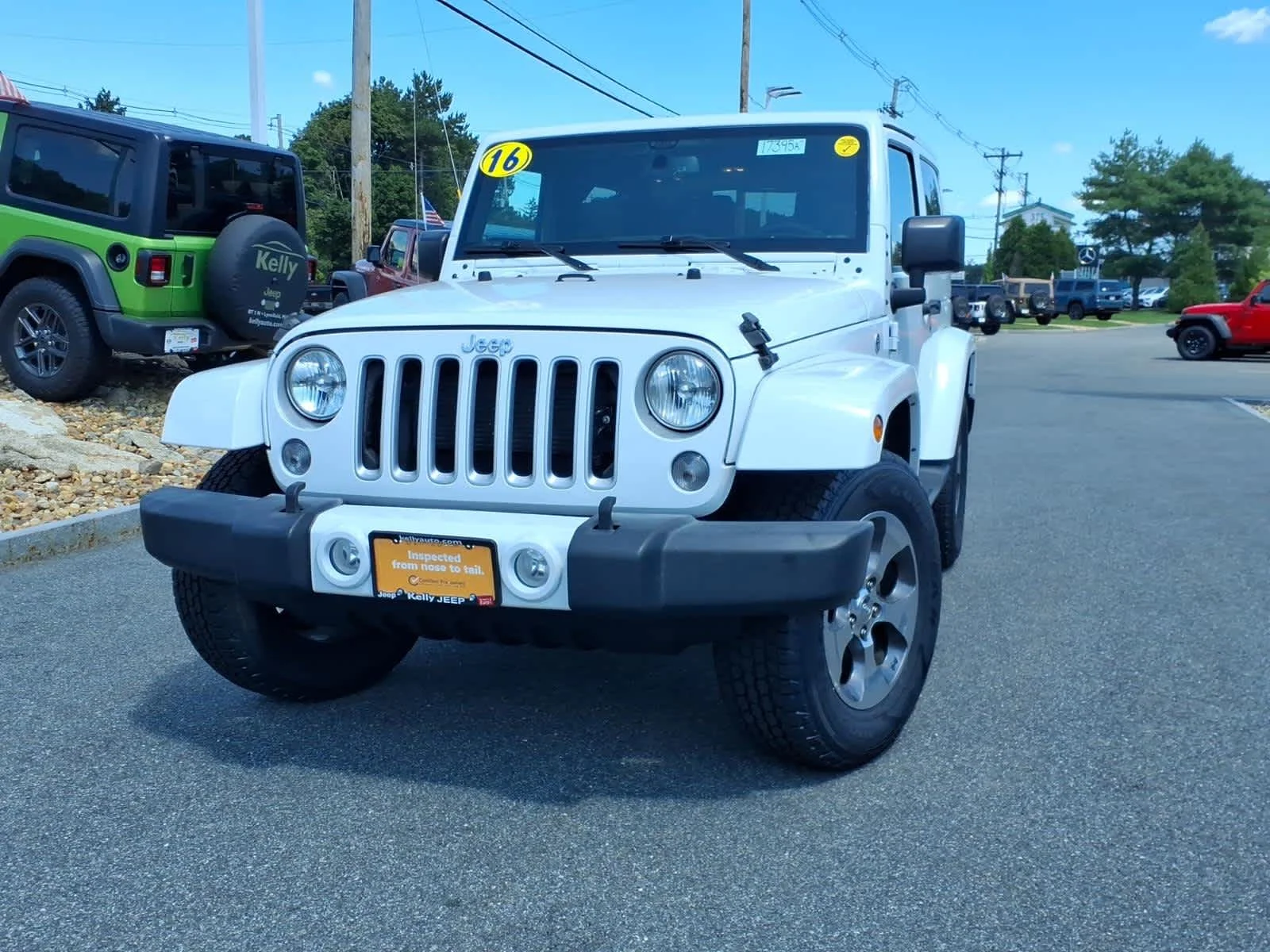 Certified Used 2016 Bright White Clearcoat Jeep Sahara image 2