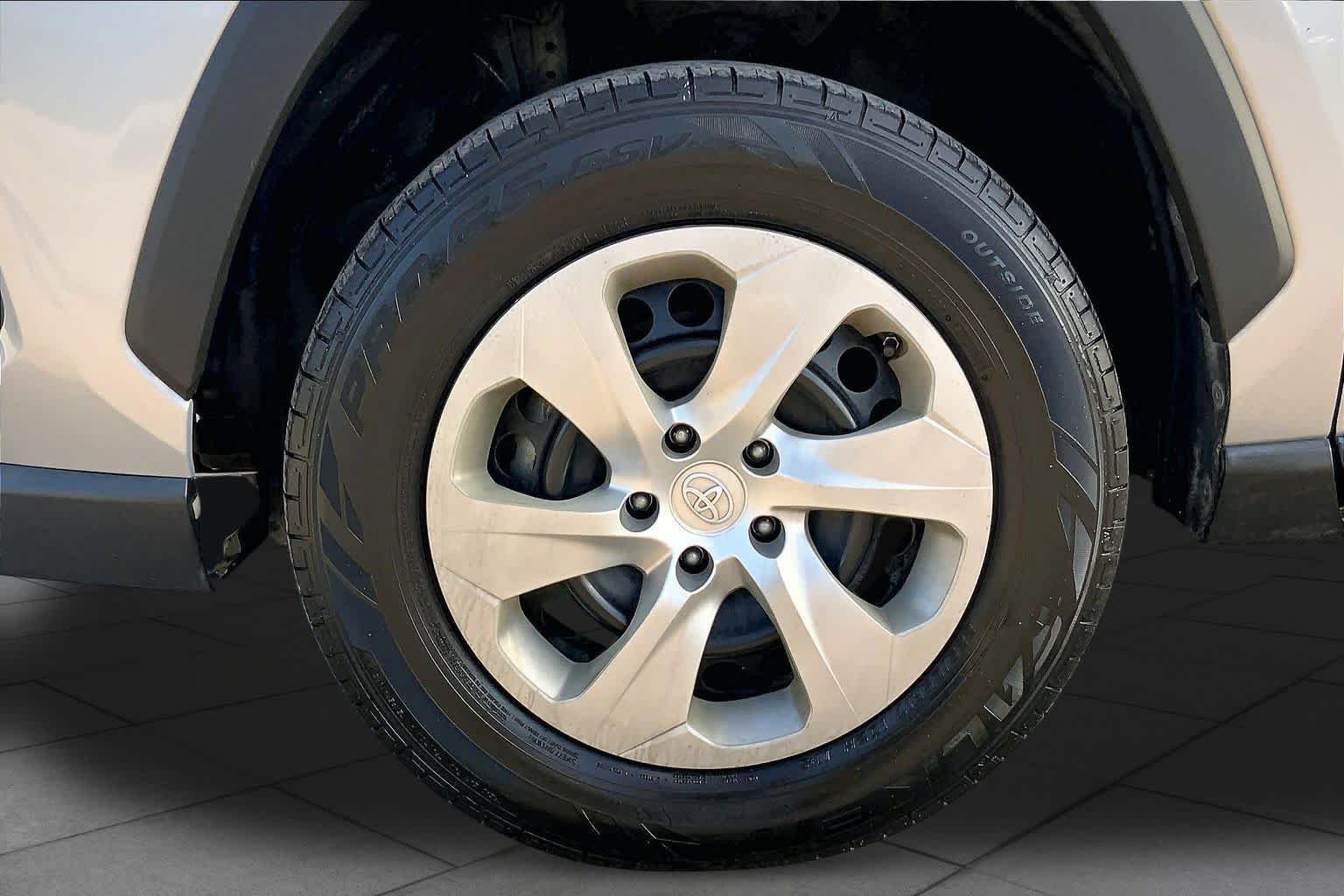 Used 2019 Silver Sky Metallic Toyota LE image 11