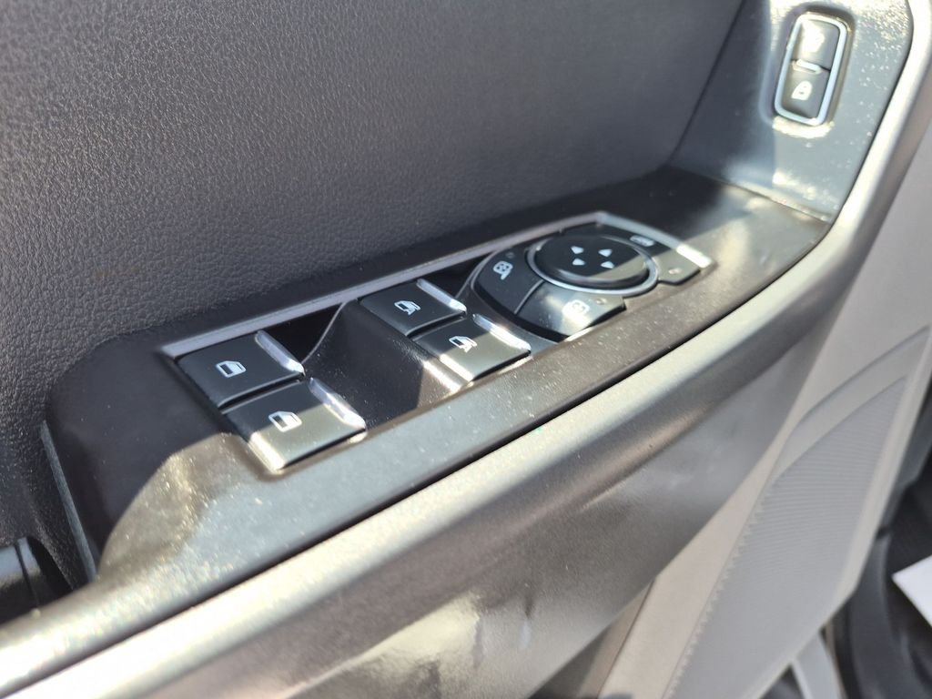 Used 2023 White Ford XLT image 13