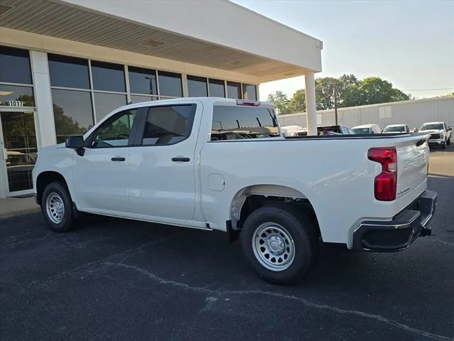 New 2026 Summit White Chevrolet WT image 9