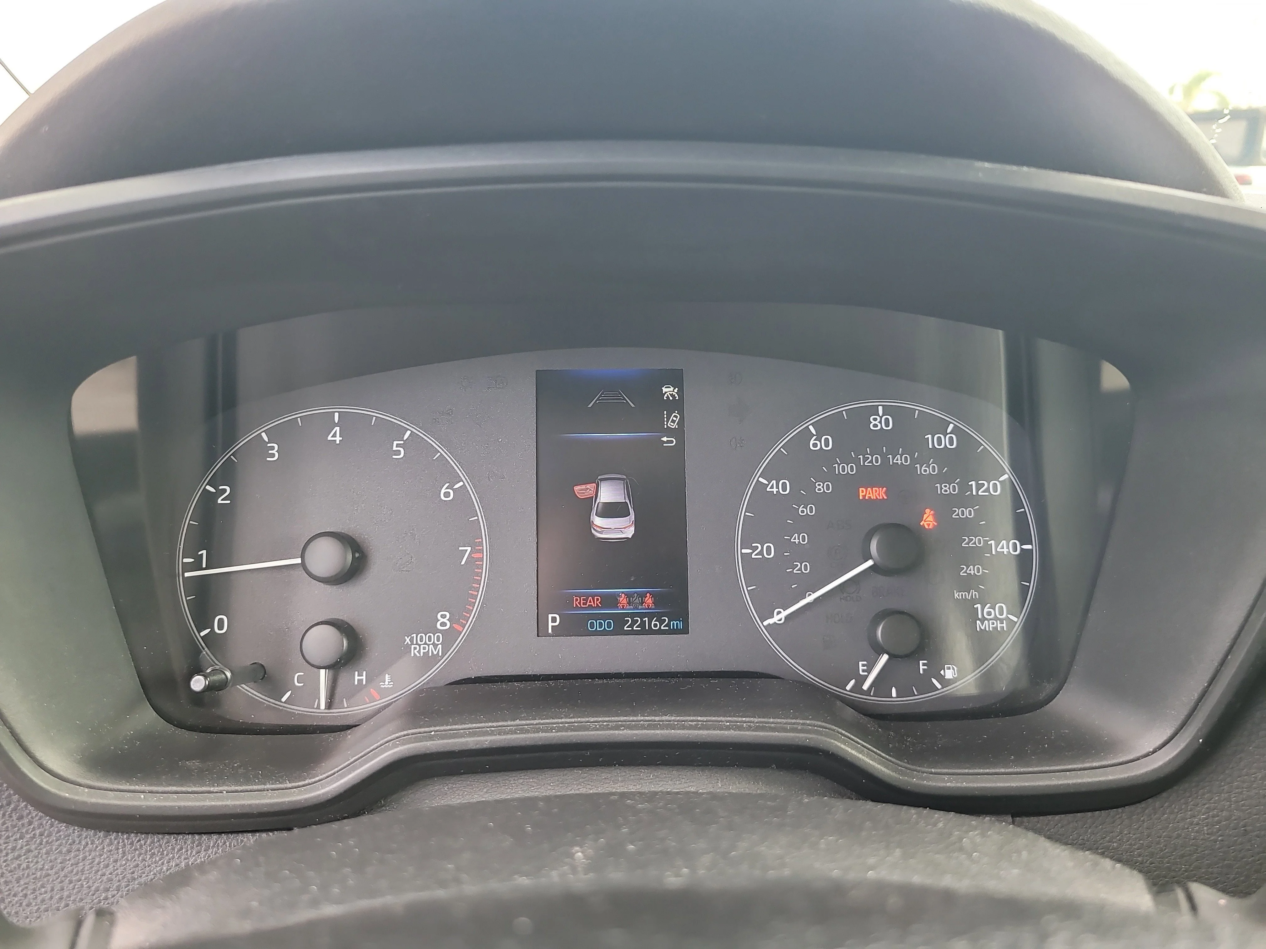 Used 2025 Ice Toyota LE image 28