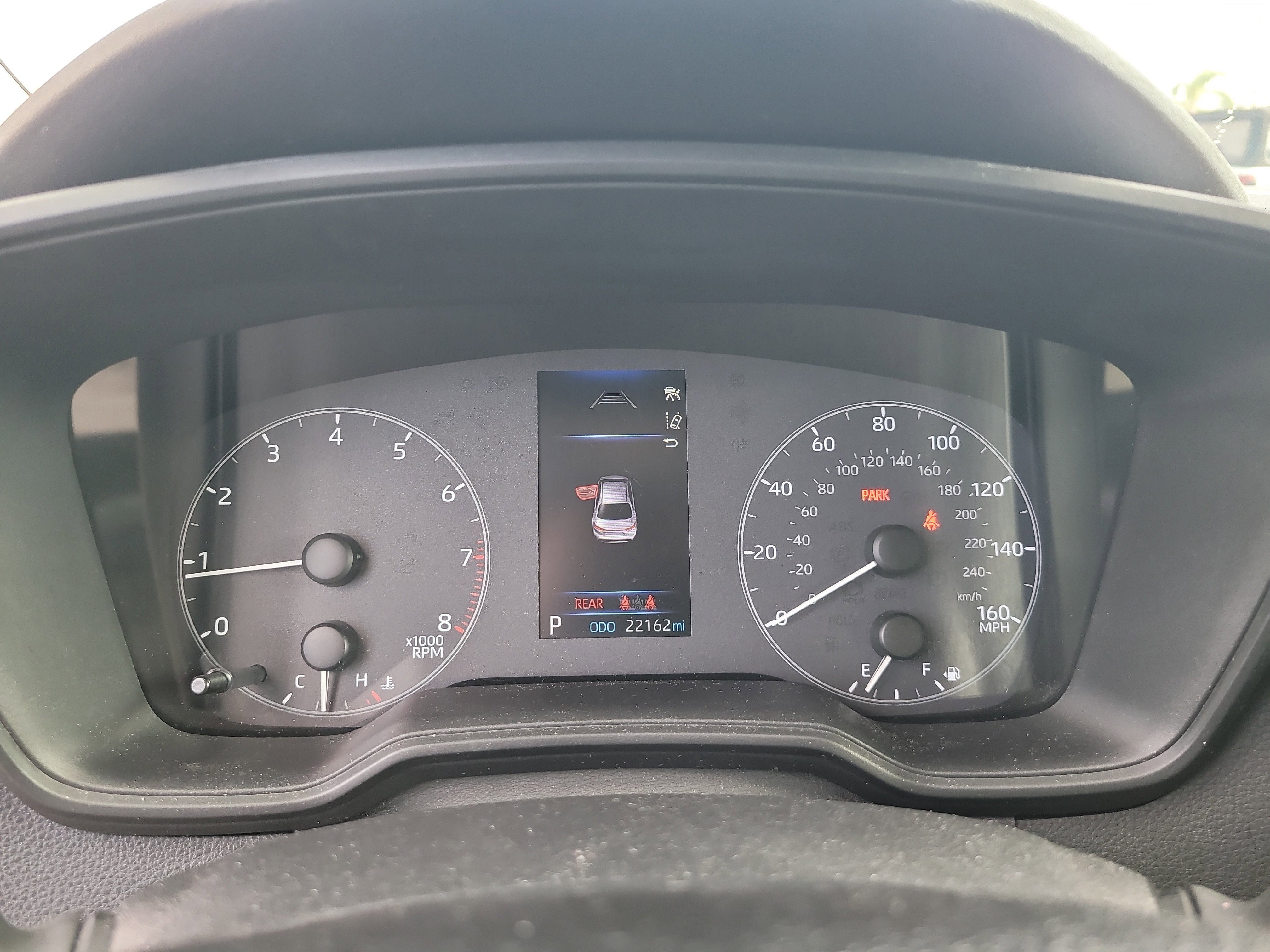 Used 2025 Ice Toyota LE image 28