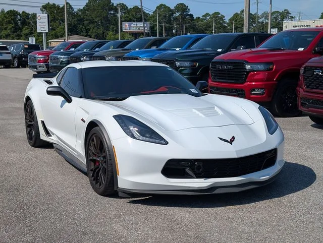 Used 2018 White Chevrolet Z06 image 7