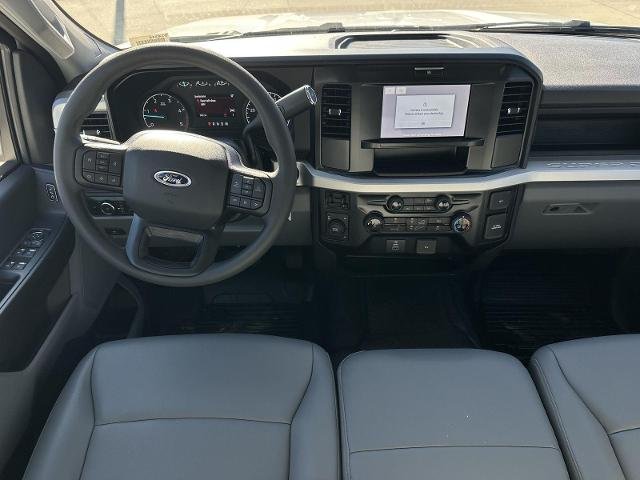 2025 Ford F-550 Super Duty Chassis Cab XL - Photo 25