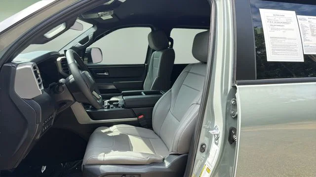 Used 2026  Toyota SR5 image 16