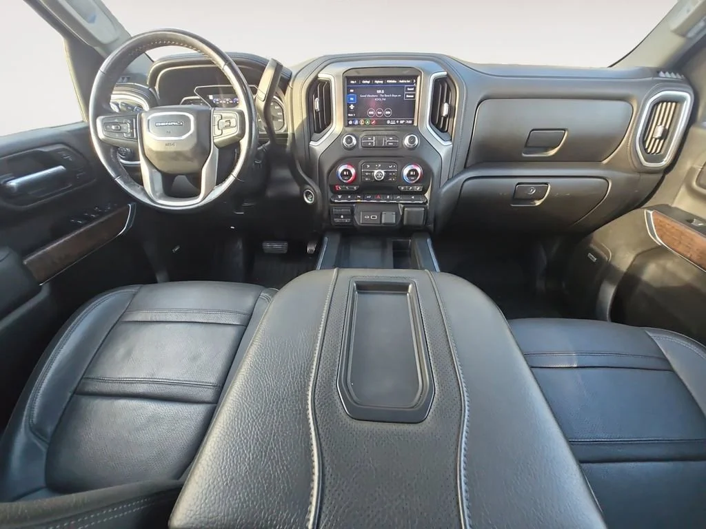 Used 2022 Summit White GMC Denali DRW image 10