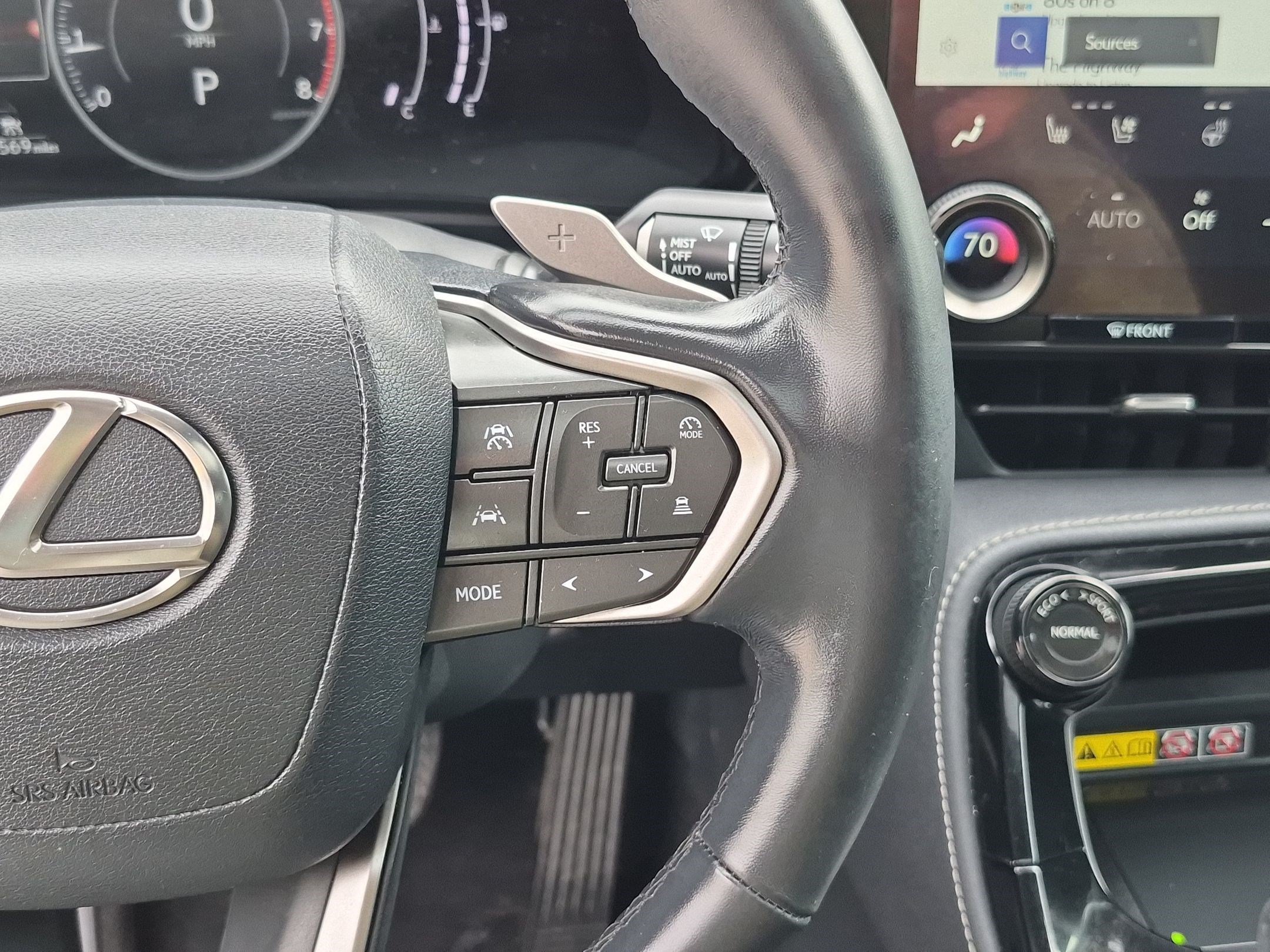 Used 2025 White Pearl Lexus NX 350 Premium image 20