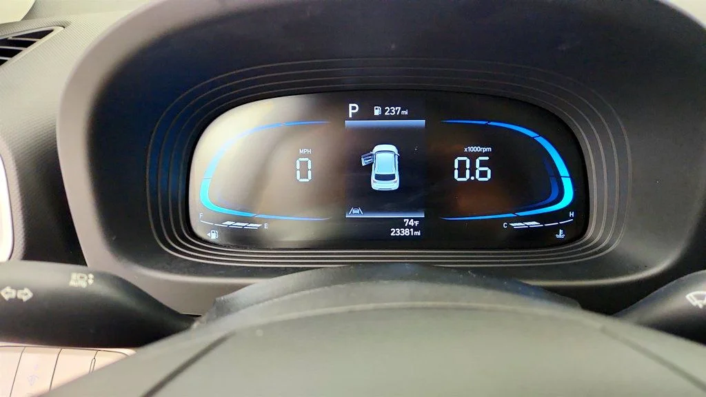 Used 2025 Ecotronic Gray Hyundai SEL IVT image 15