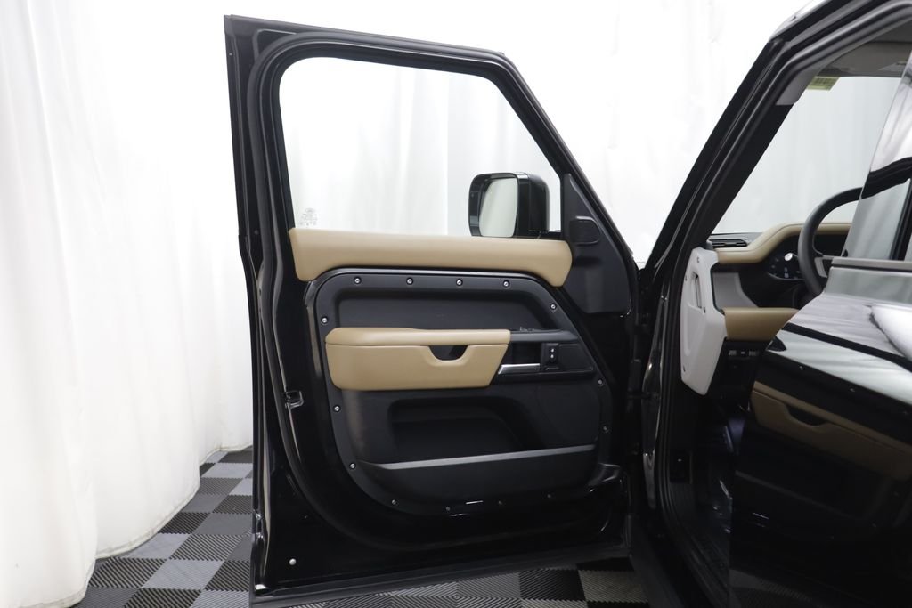 Certified Used 2025 Black Land Rover S image 4