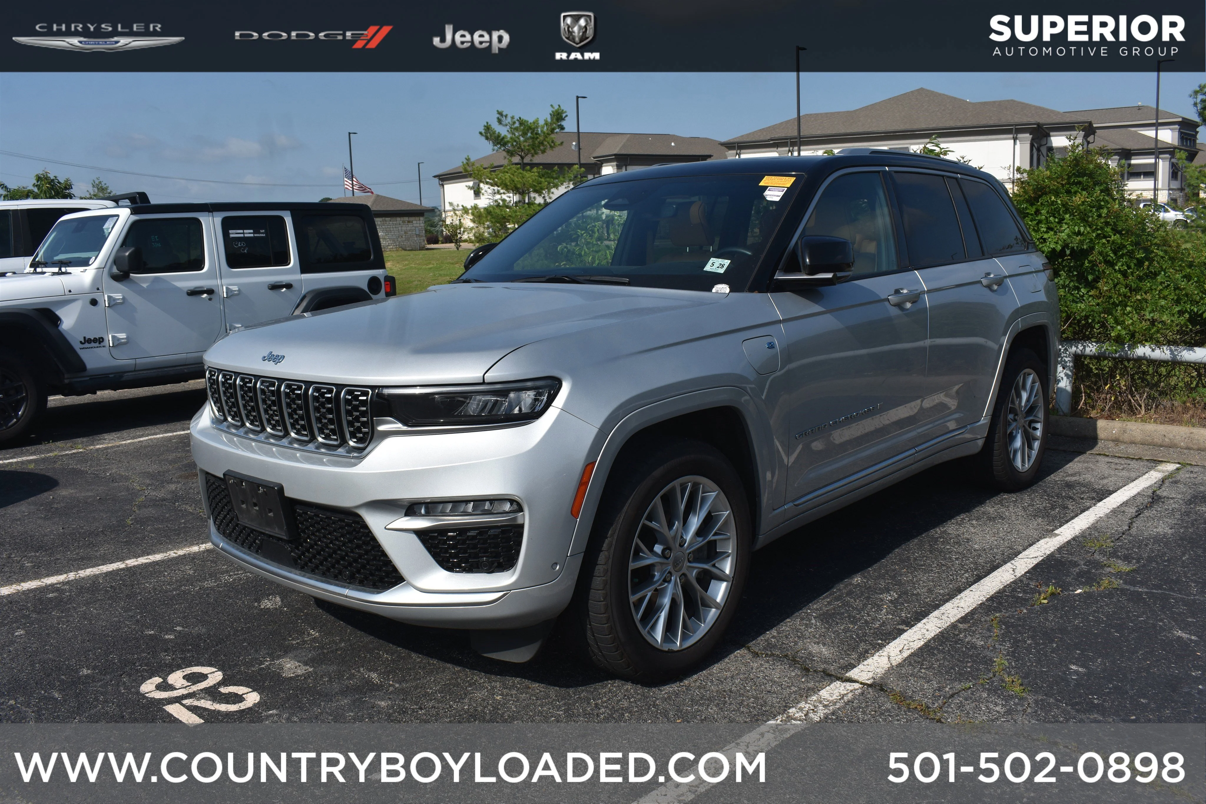 Used 2023 Silver Zynith Jeep Summit image 1