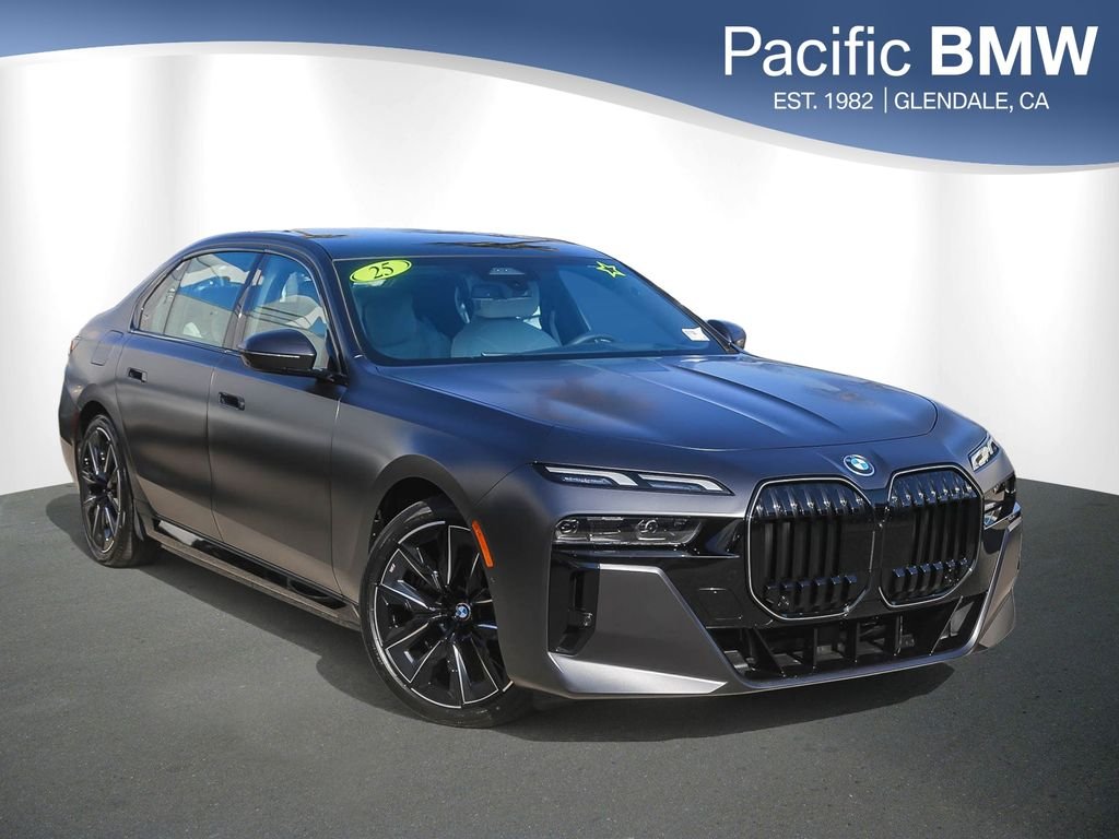 2025 BMW i7 xDrive60 Sedan's photo
