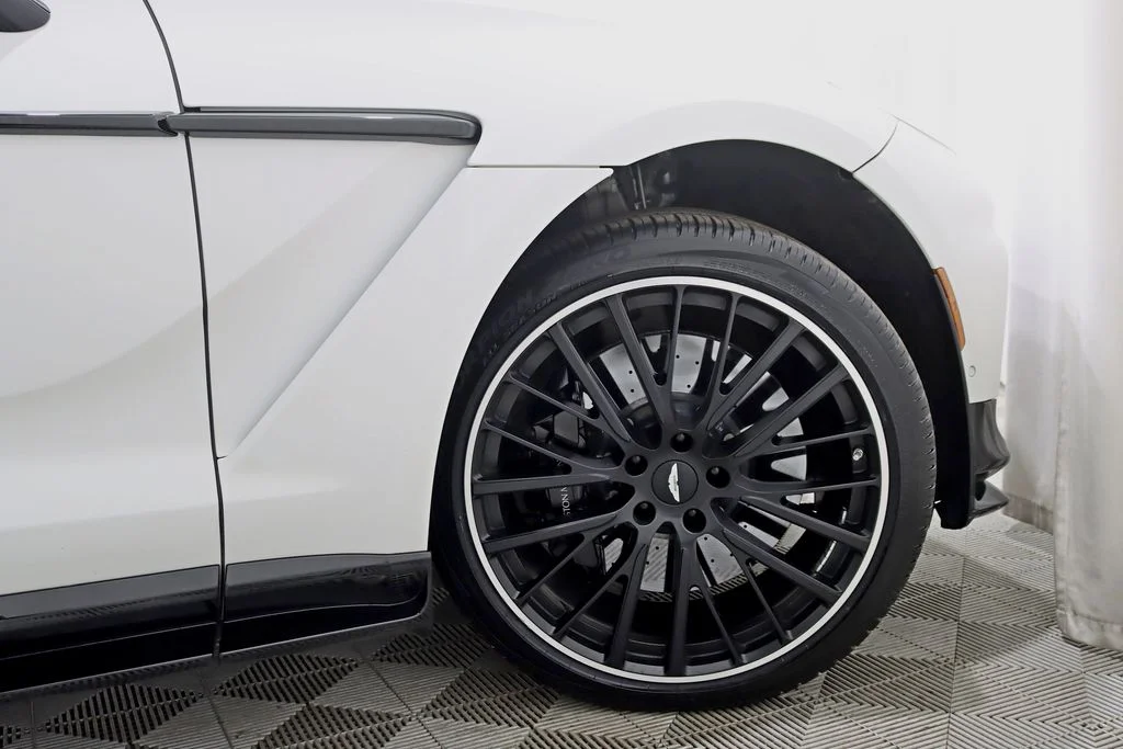 Used 2023 White Aston Martin 707 image 14