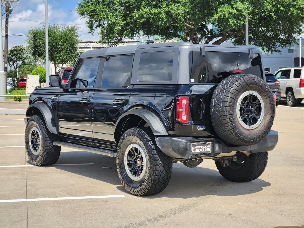 Used 2022 Shadow Black Ford Outer Banks image 5