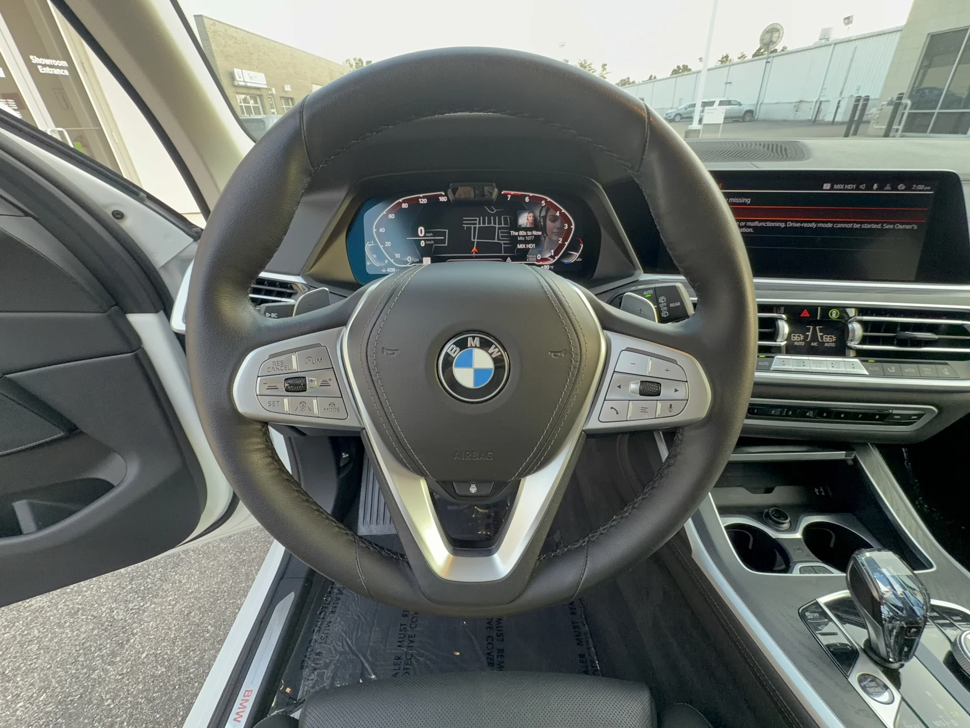 Used 2022 Alpine White BMW xDrive40i image 17