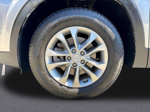 Used 2019 Gray Hyundai SE image 36
