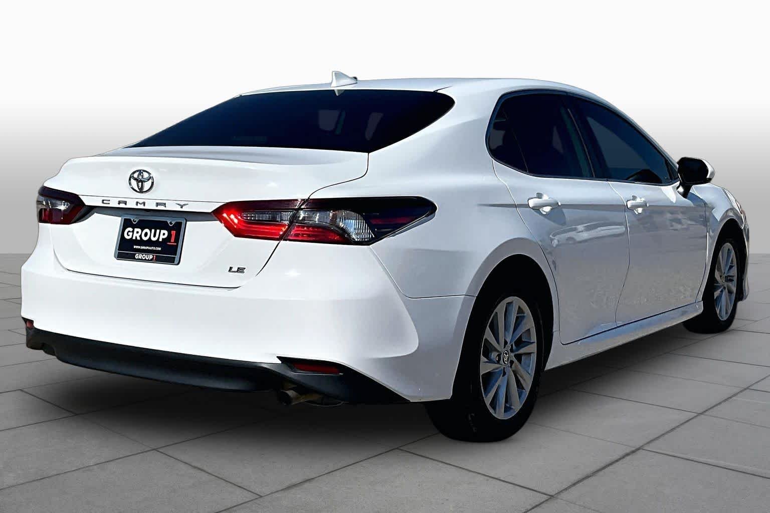 Used 2021 Super White Toyota LE image 13