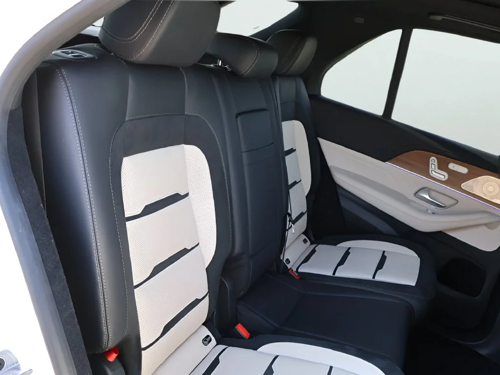 Used 2024 MANUFAKTUR Diamond White Metallic Mercedes-Benz GLE 53 AMG® image 15