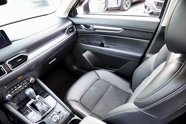 Used 2021 White Mazda Touring image 20