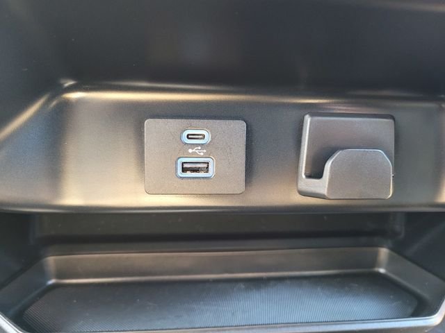 Used 2023 White Ford XLT image 25