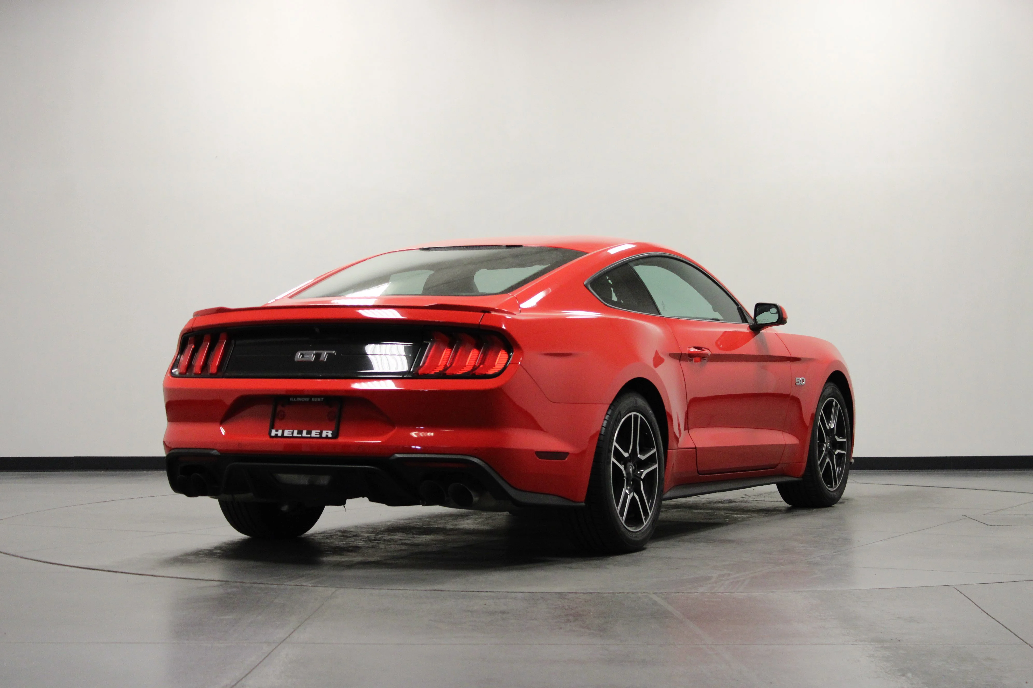 Used 2018 Race Red Ford GT image 4