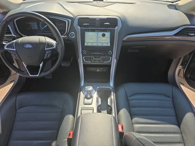 Used 2018 Silver Ford SE image 10