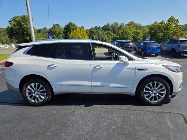 Used 2019 White Buick Premium Group image 9