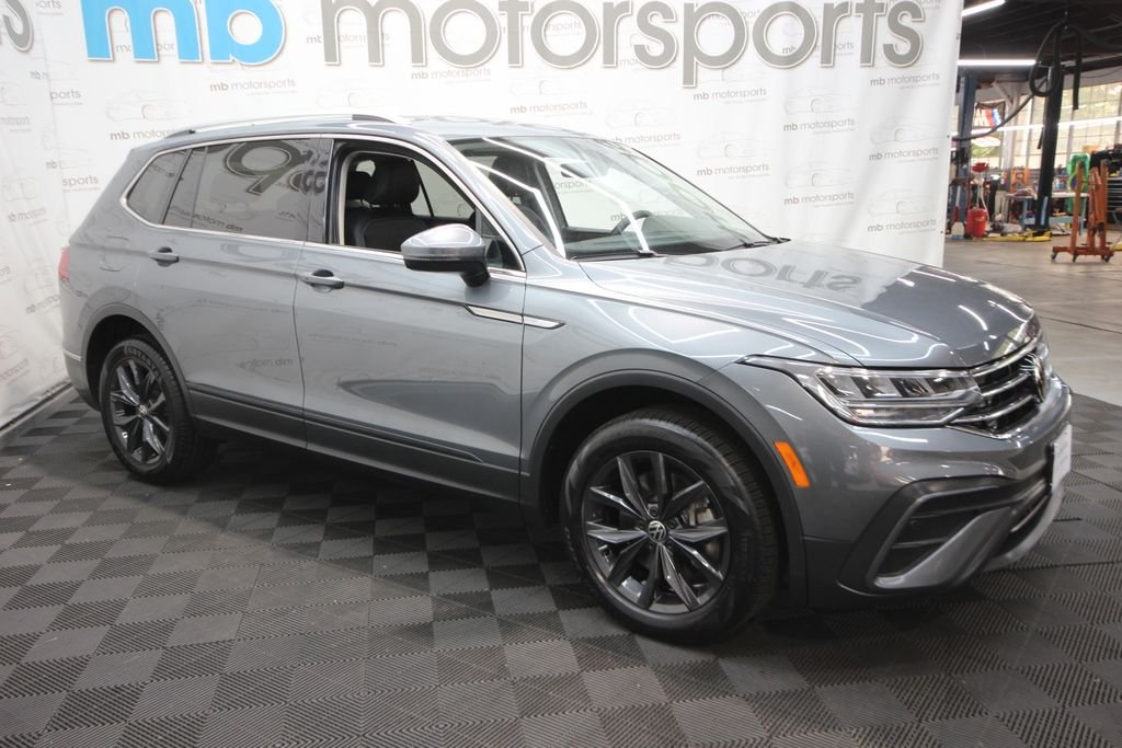 Used 2024 Gray Volkswagen 2.0T SE image 10