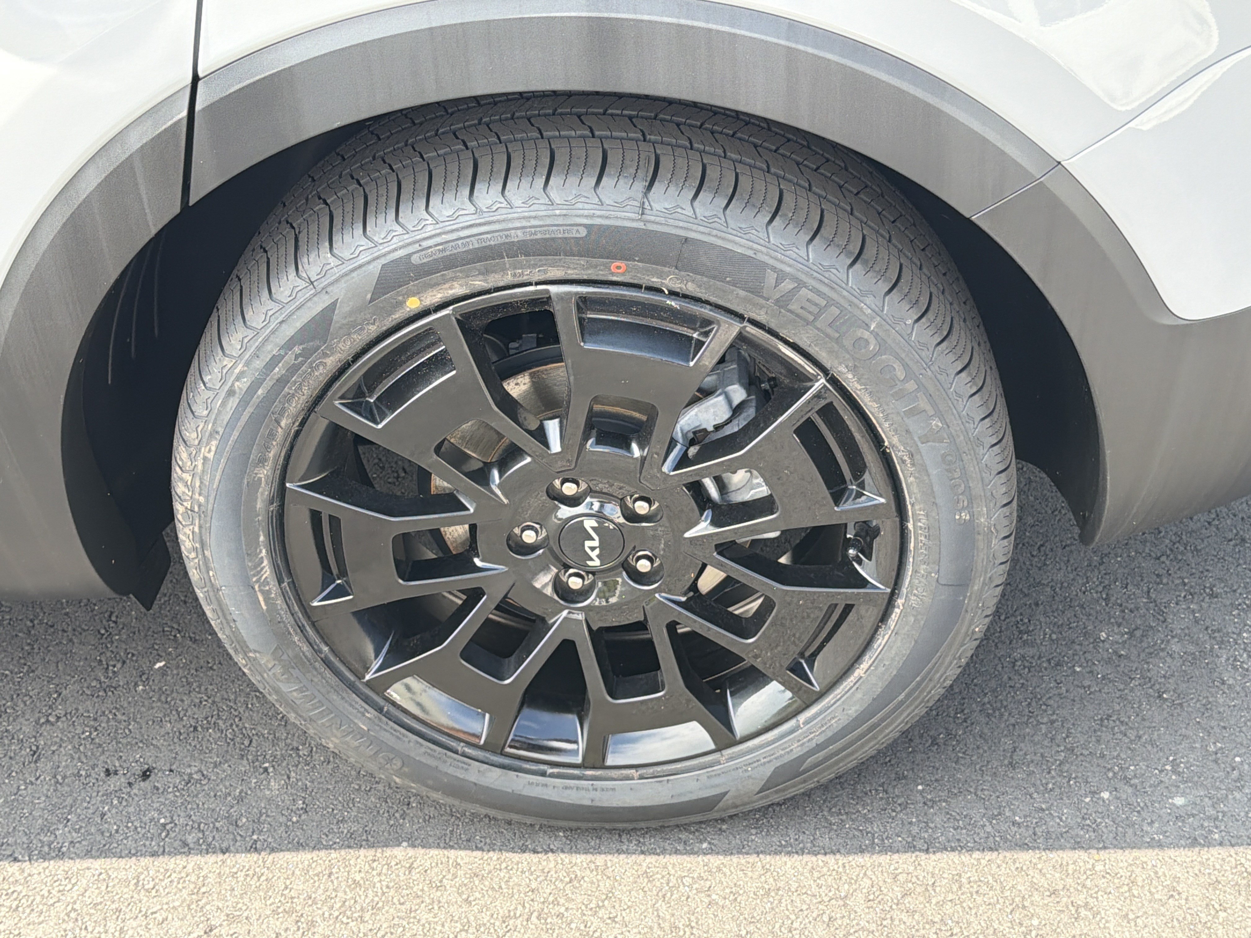 Certified Used 2022 Wolf Gray Kia SX image 19