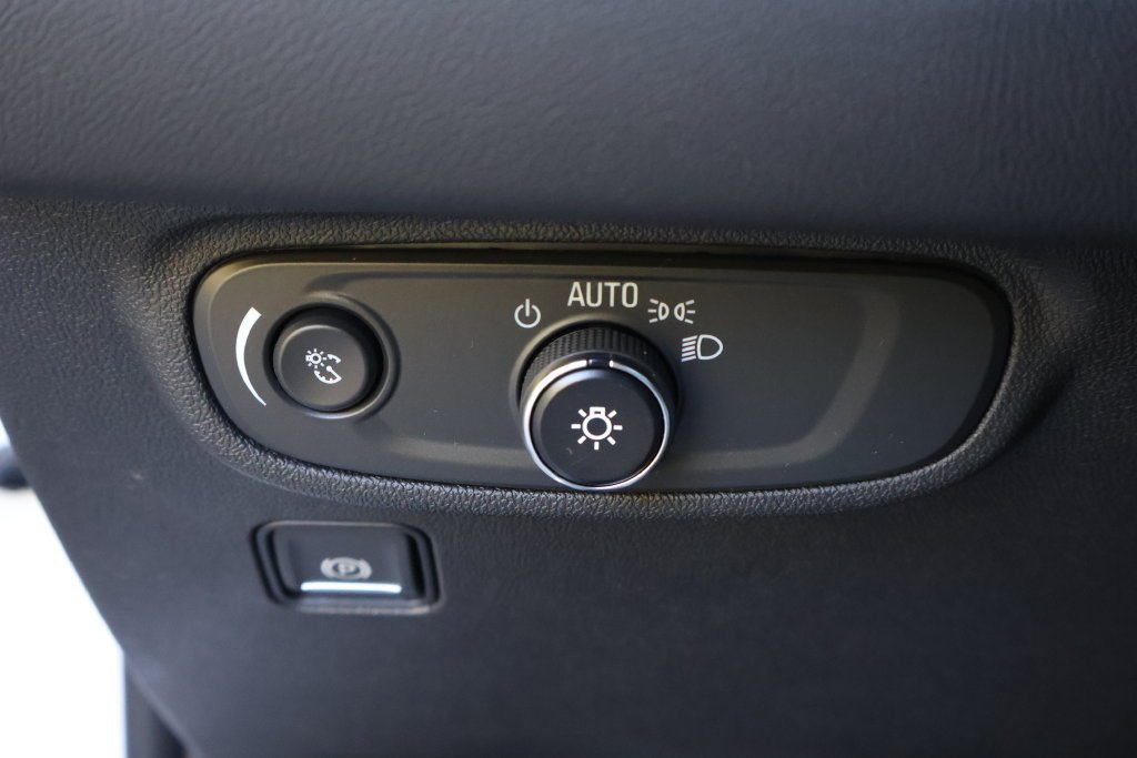 2023 GMC Terrain SLE - Photo 37