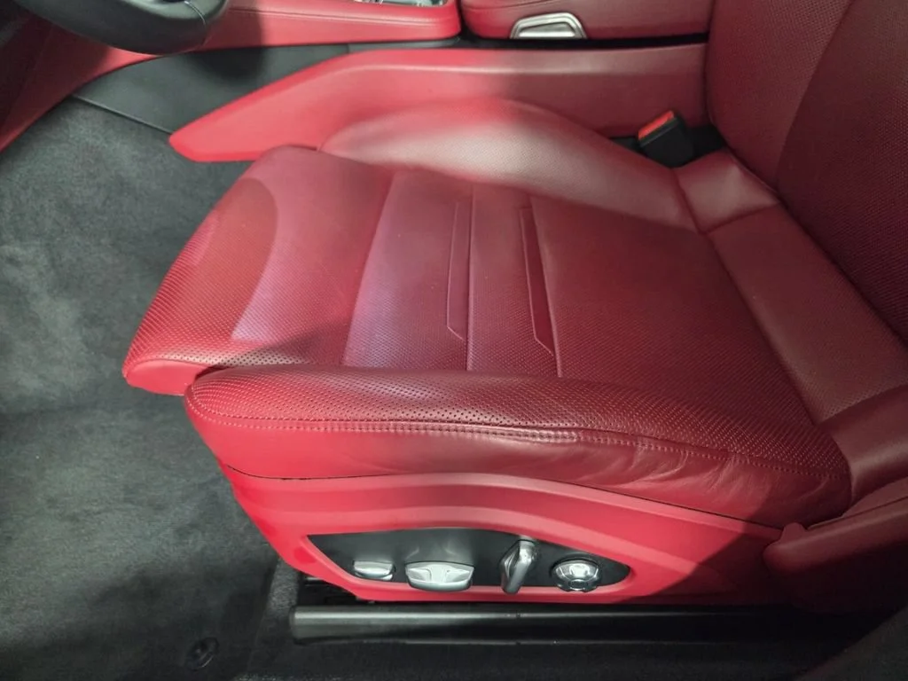 Used 2020 Chalk Porsche Turbo image 11