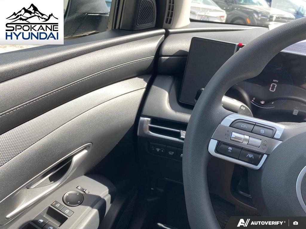 New 2026 SHIMMERING SILVER HYUNDAI SEL PLUS image 20