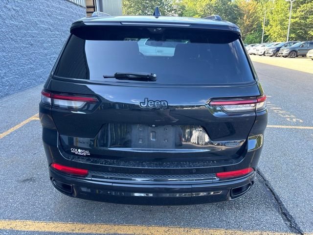 Used 2023 Diamond Black Crystal Pearlcoat Jeep Summit Reserve image 6